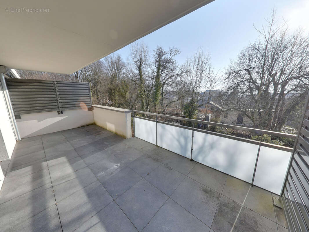 Superbe appartement de 2 pièces + cuisine récent avec grande terrasse de 18,5 m2 et vue dégagée meylan - photo 2