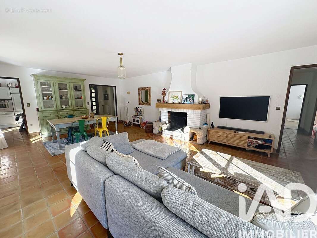 Photo 7 - Maison à ROQUEFORT-LA-BEDOULE