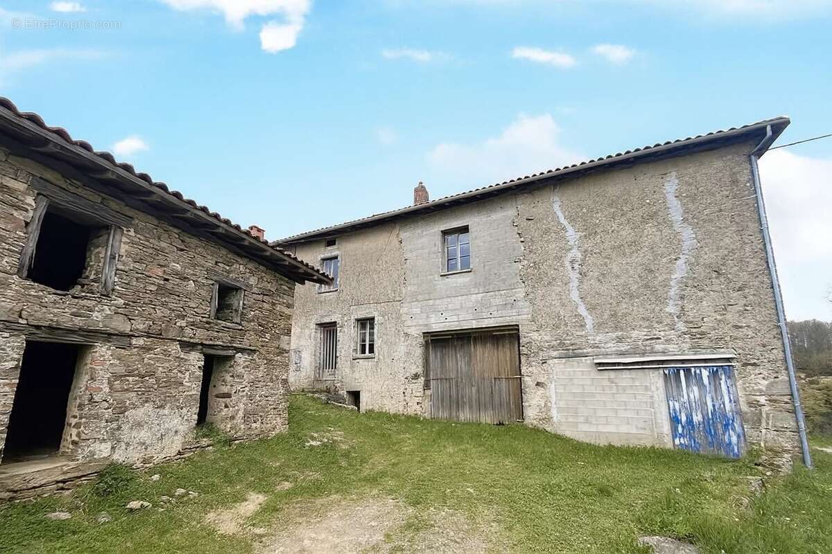 Maison 148 m² à Dournazac  - photo 2