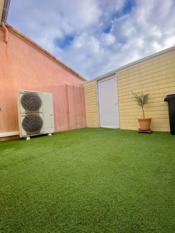 Maison à LA CHAPELLE-BATON