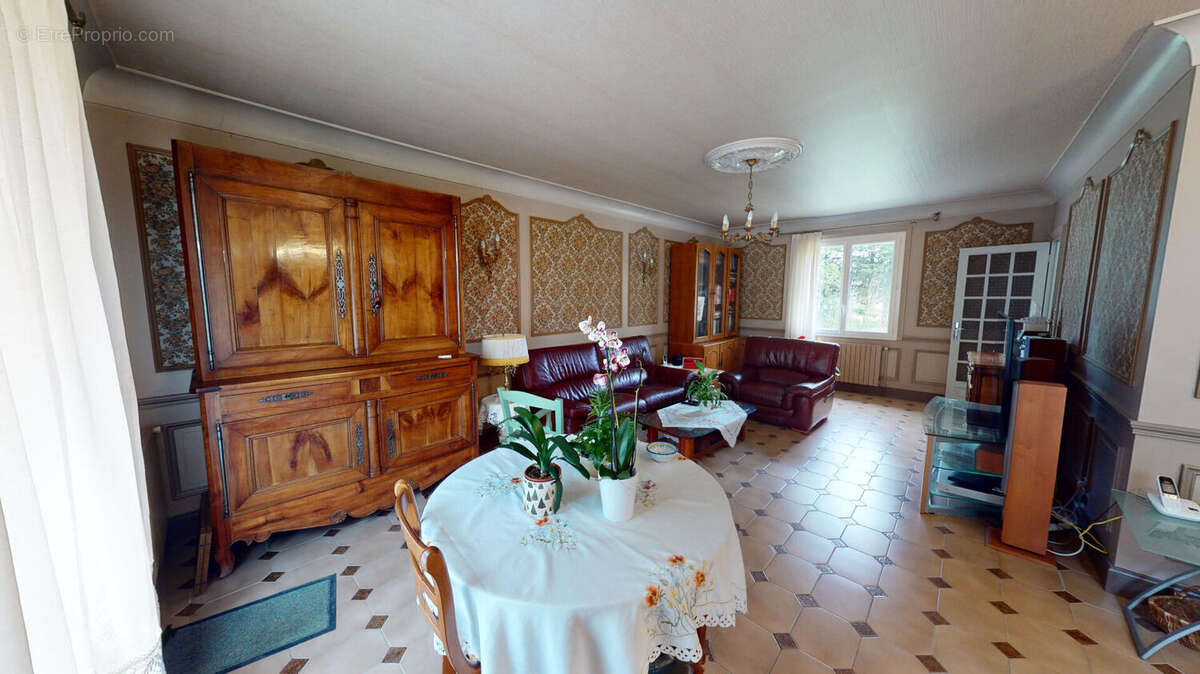 Maison à SEVRES-ANXAUMONT