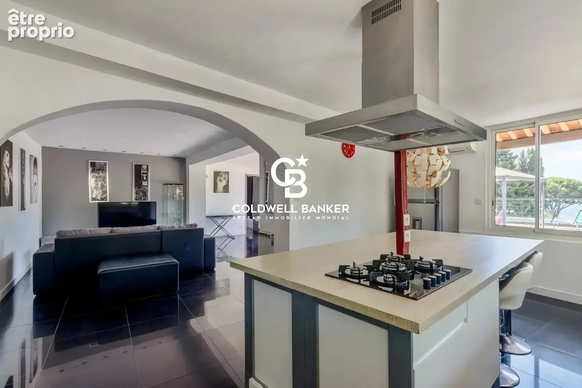 Ensemble immobilier avec vue mer , Piscine et plage à pied - photo 21