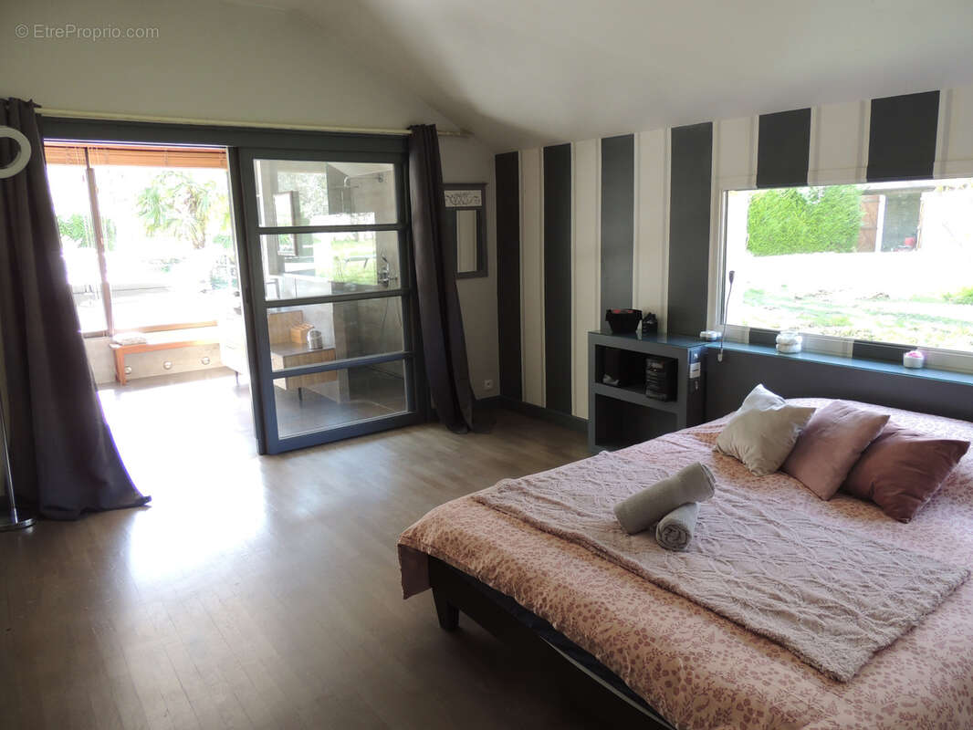 Maison à MONTEREAU-FAULT-YONNE