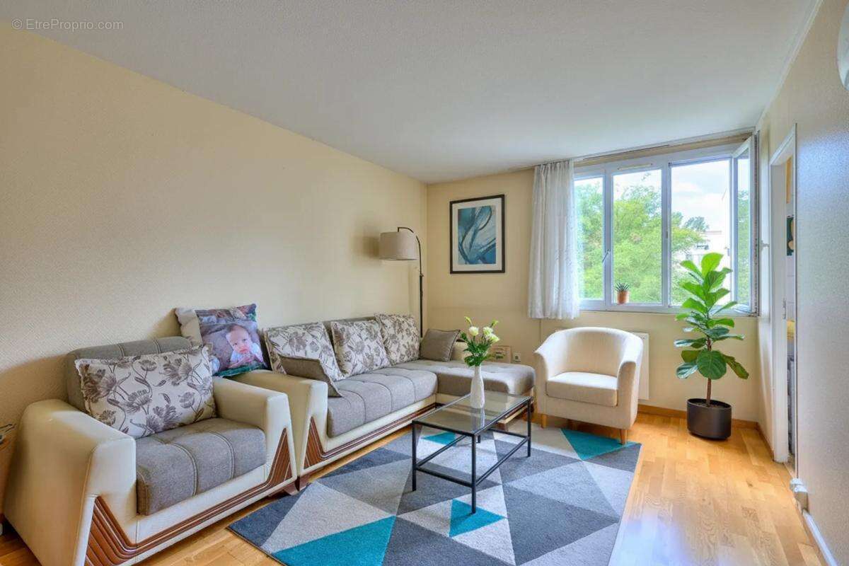 Appartement à VALENTON