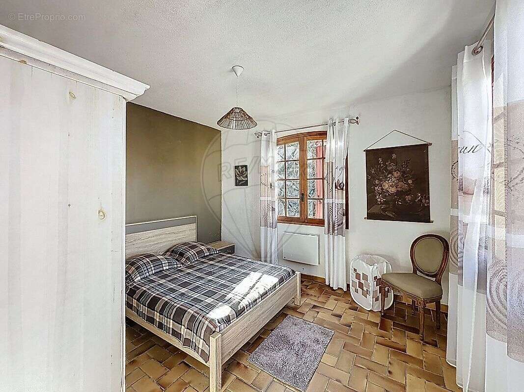 Maison à ALLEGRE-LES-FUMADES