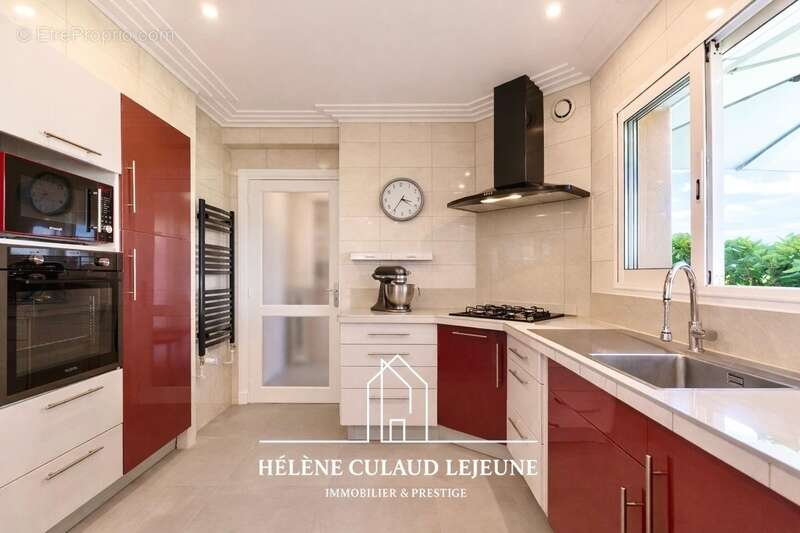 Maison familiale avec vue dégagée sur la nature - 184 m² - vannes - photo 8