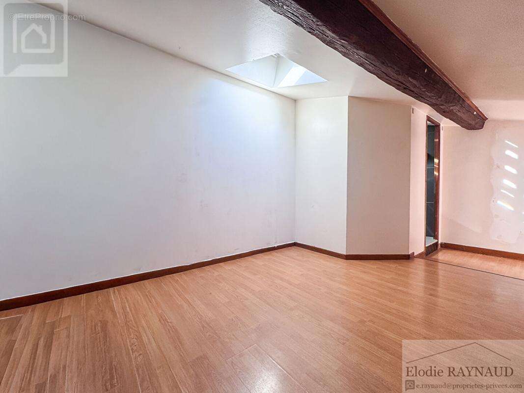 Appartement à LA BOISSE