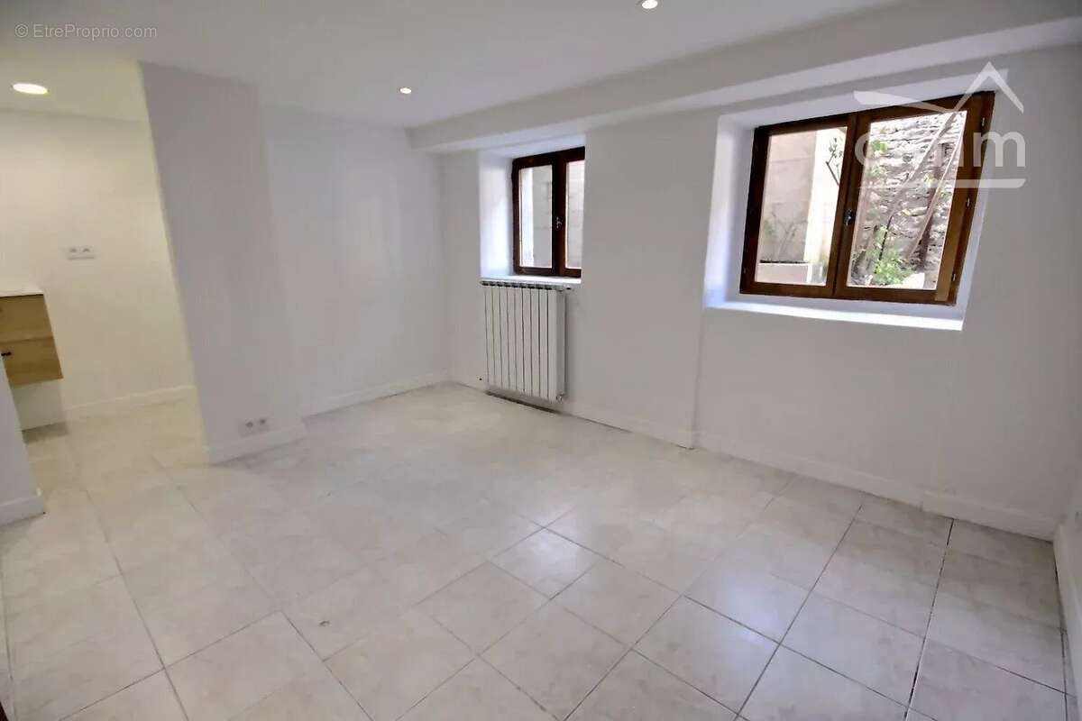 Maison à LA ROCHETTE