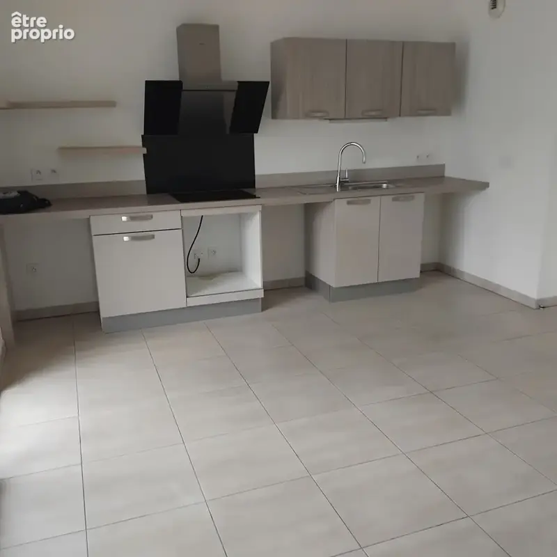 P2 très bon état, résidence moderne à 30 mn de la mer - photo 11