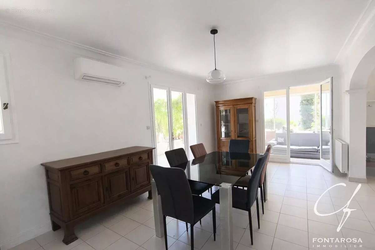 Maison à FREJUS