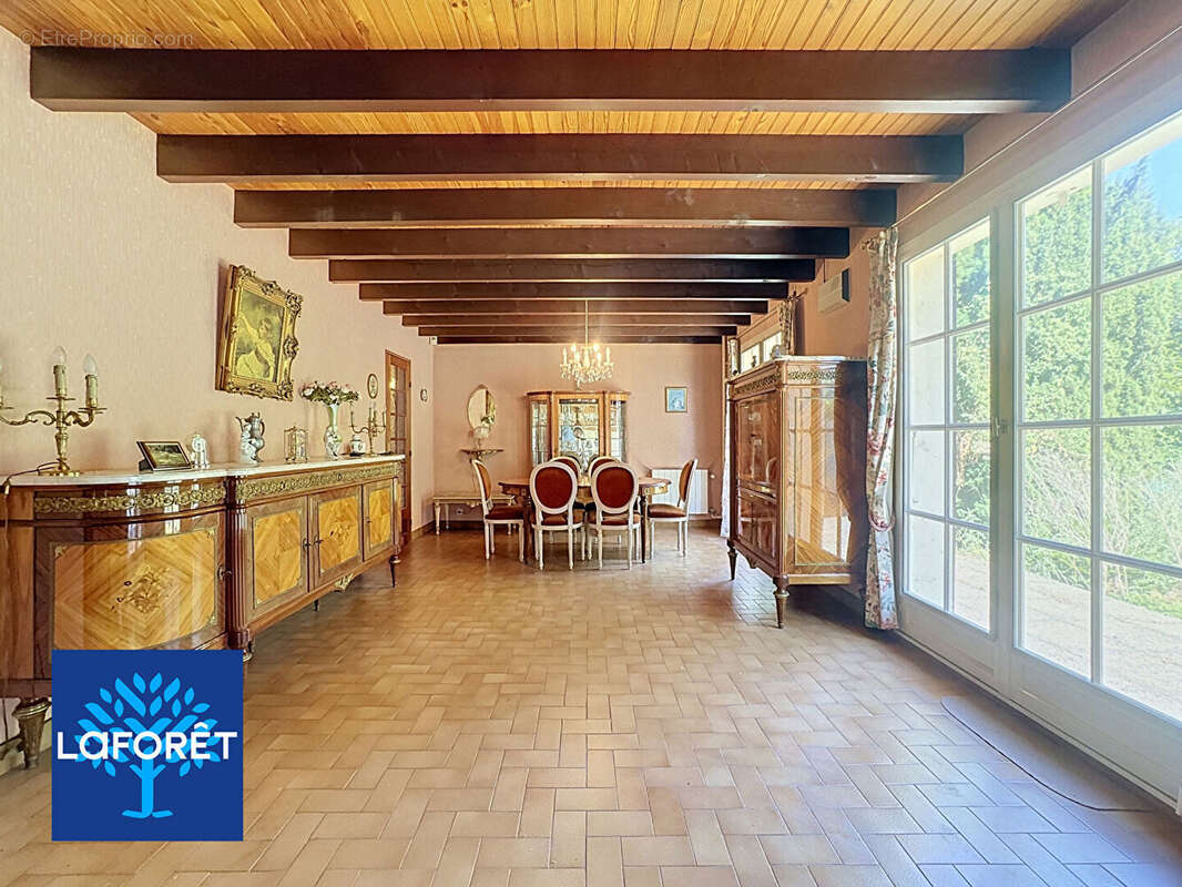 Lisses - Maison individuelle 5 pièces 91.66m² (129.34m² au sol) + terrain de 329m² - photo 4