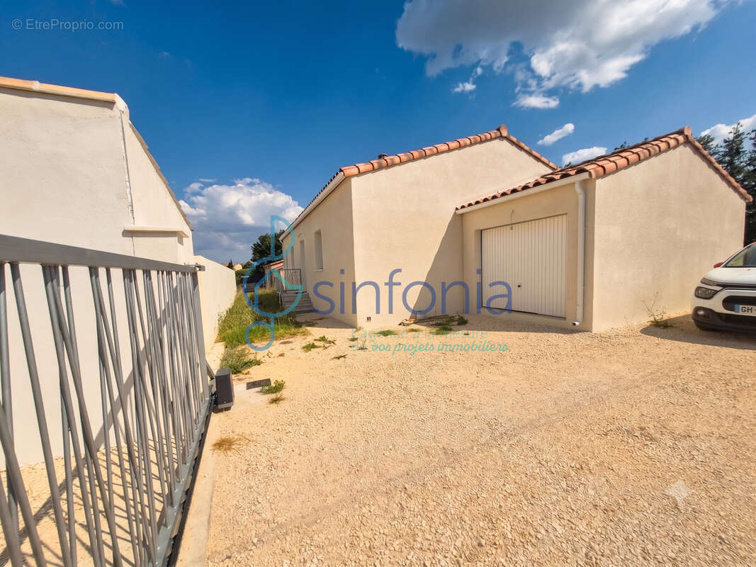 Villa Plein-Pied (2024) : 106 m2 optimisés sur une vraie parcelle de 811 m2 — Saint-Geniès-de-Malgoirès. - photo 3