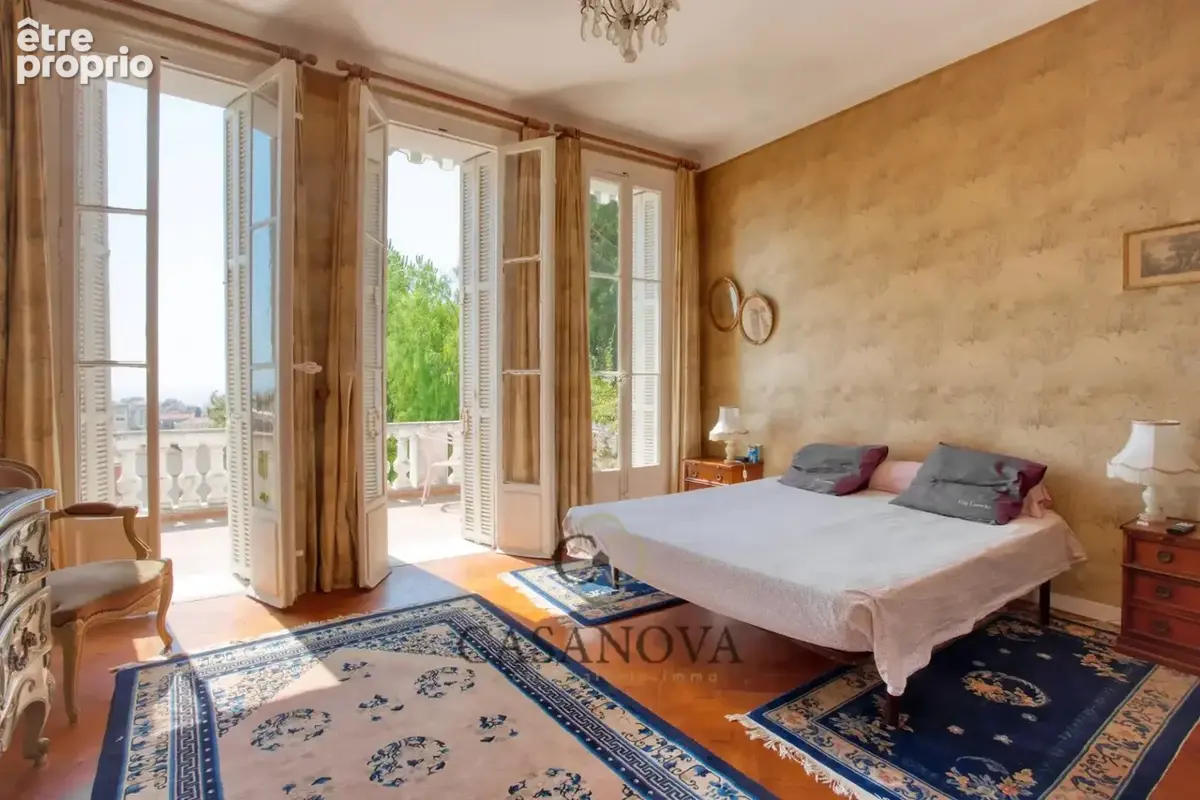 Villa néoclassique de 462 m² avec vue mer panoramique et piscine à Menton - photo 6