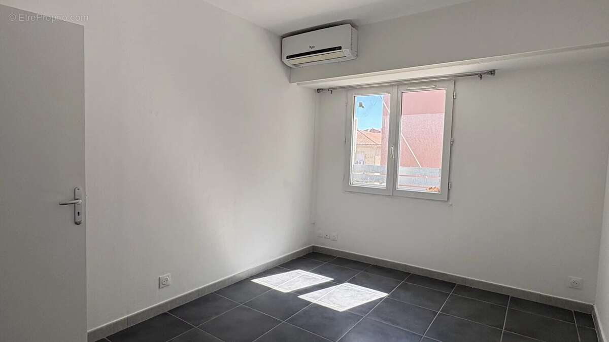 Appartement à PORT-DE-BOUC