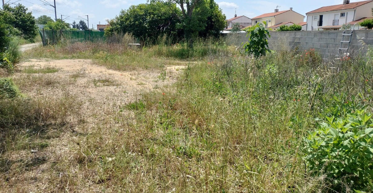 Terrain à ROMANS-SUR-ISERE