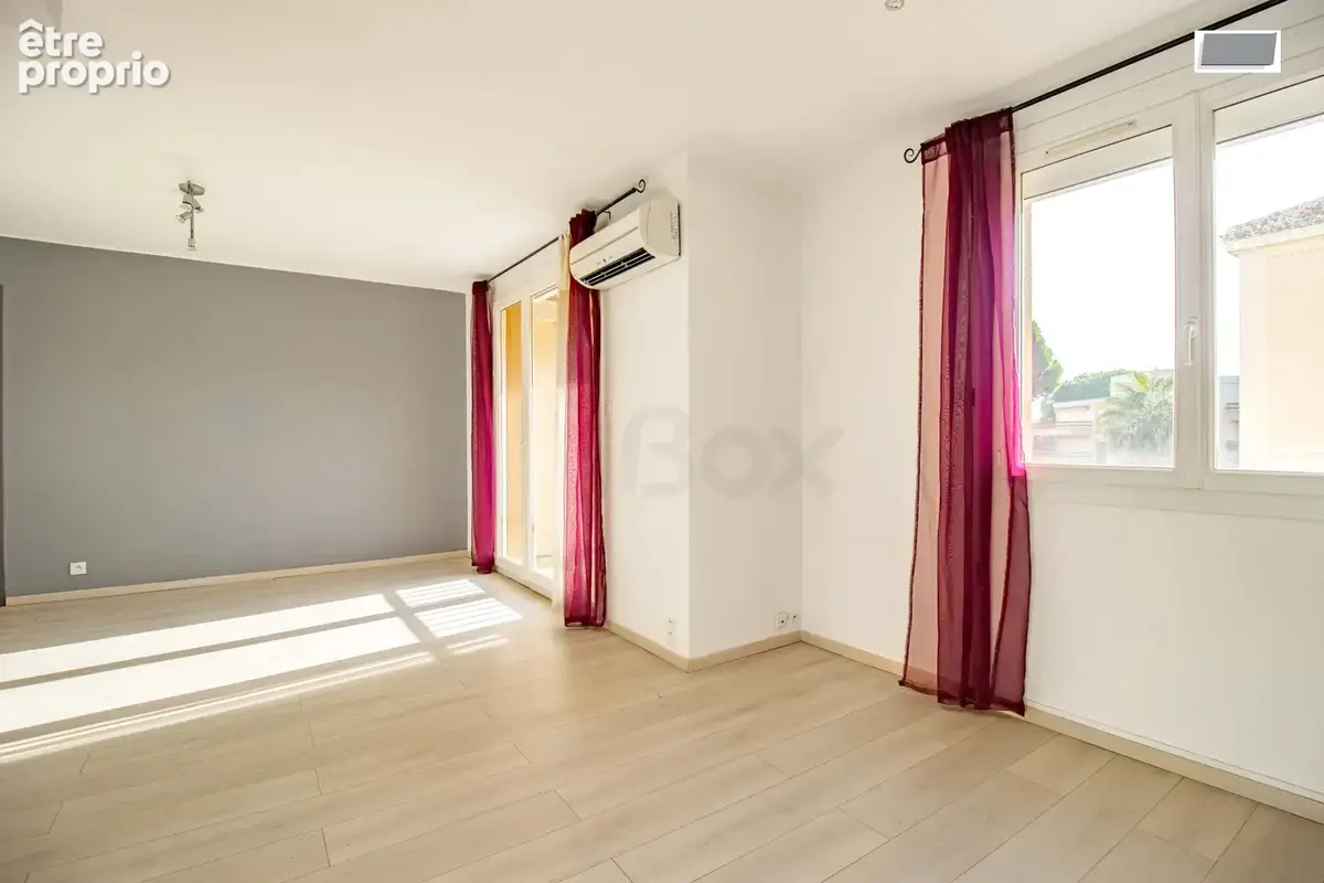 A vendre appartement t3 a hyeres avec terrasse et parking privatif - photo 8
