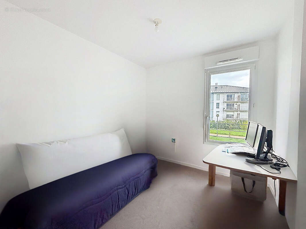 SAINT BARTHELEMY D'ANJOU - Lumineux T3 avec balcon garage - Opportunité pour Investissement locatif ou Résidence principale - photo 8