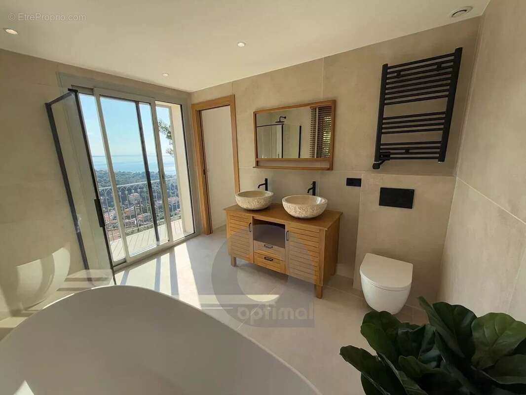 Maison à ROQUEBRUNE-CAP-MARTIN