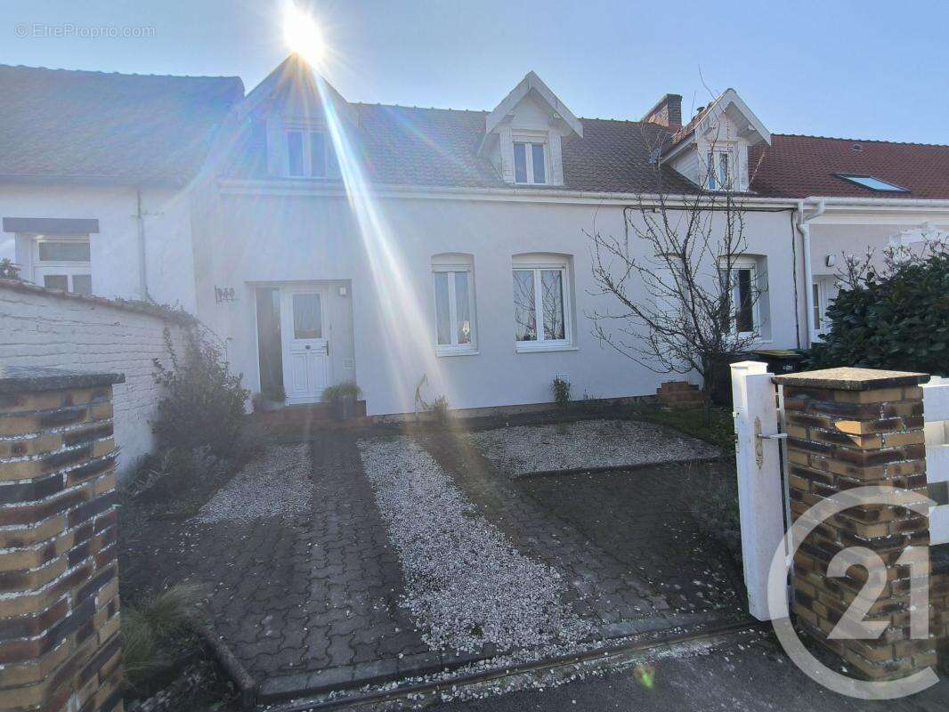 Maison à CAMIERS