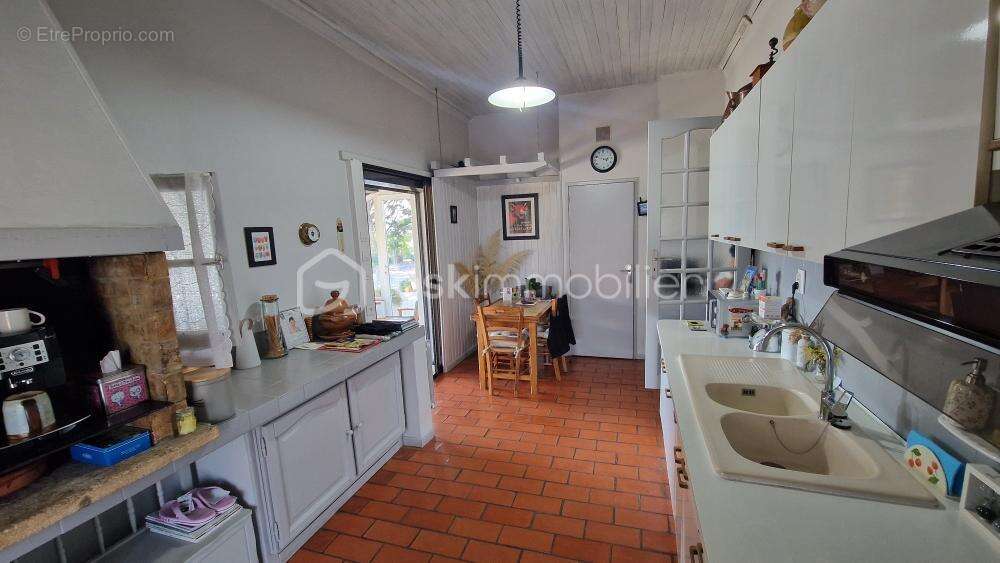 Maison plain pied - 4 chambres - veranda - grand garage - parc arbore - photo 15