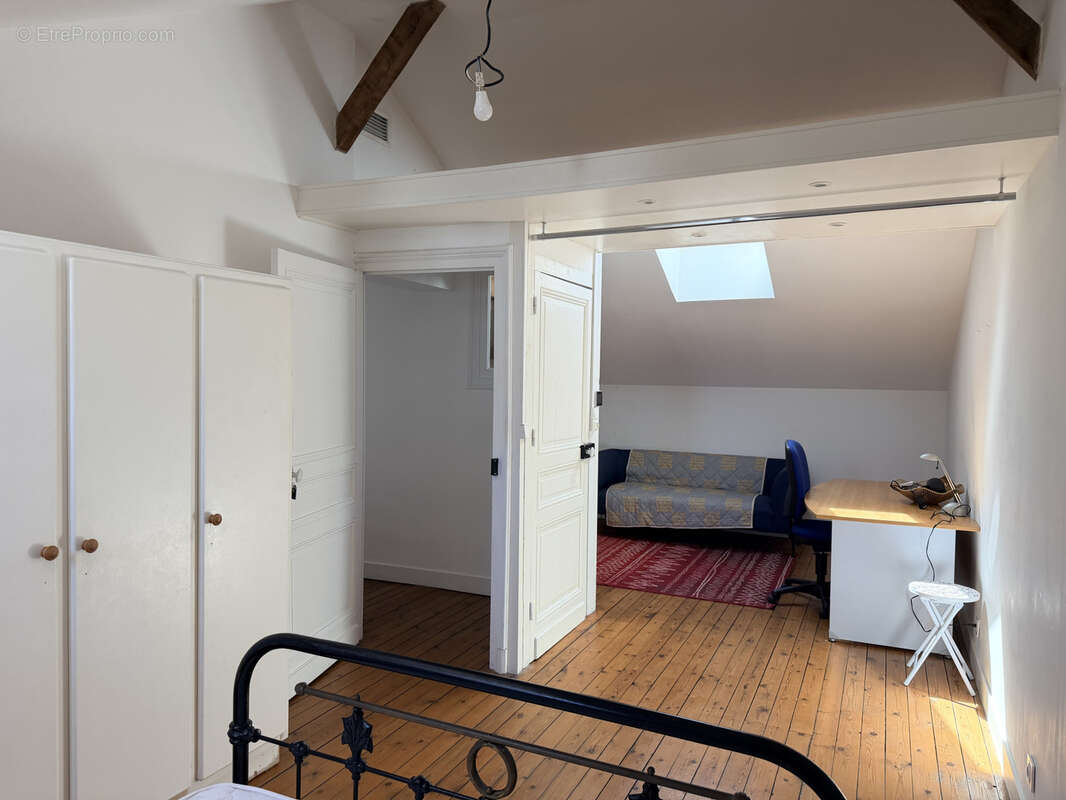 Maison bourgeoise de caractère de 218 m2 avec jardin - photo 14