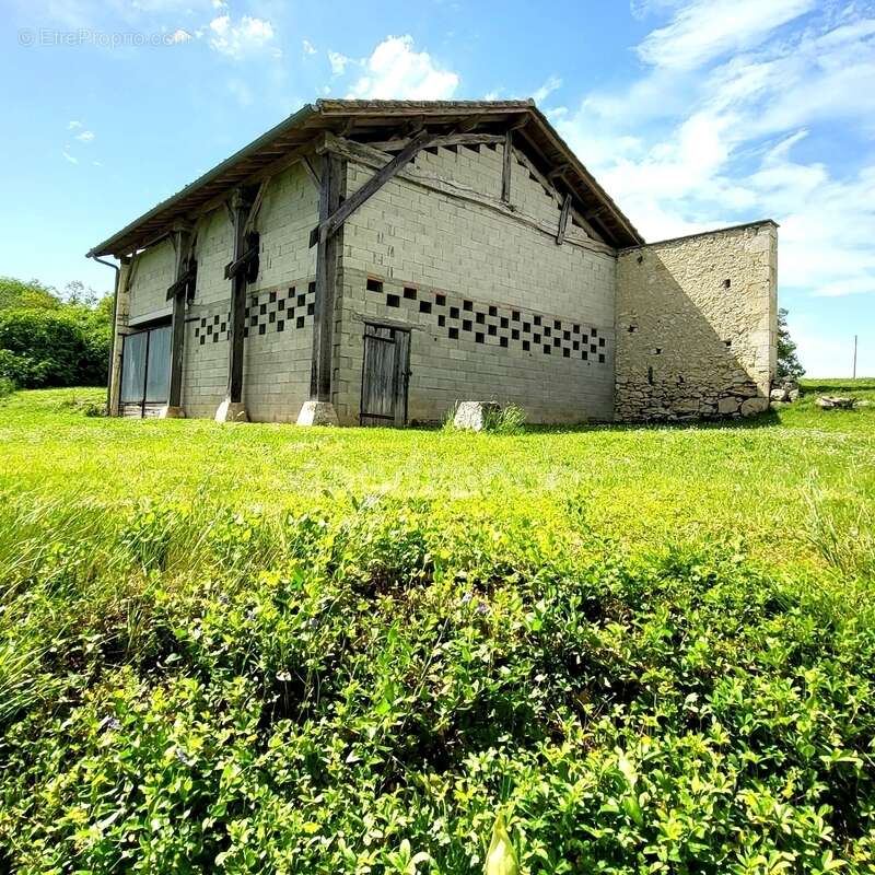 Maison à SAINT-CLAR