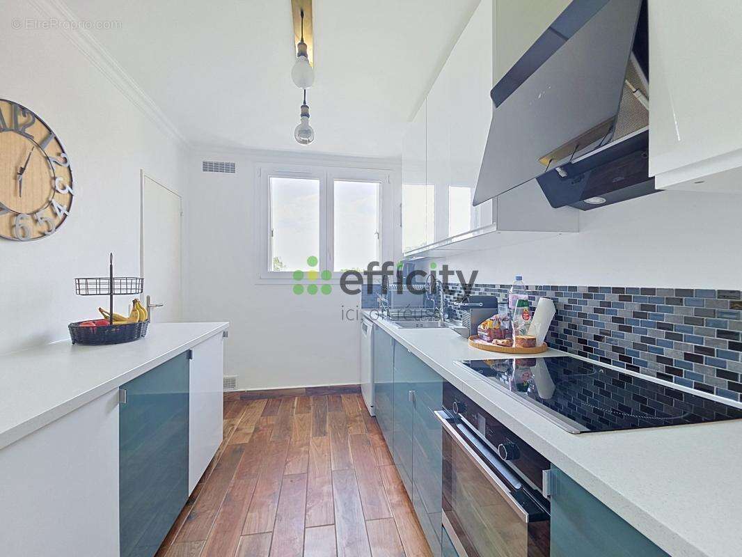 Appartement à LE PLESSIS-TREVISE