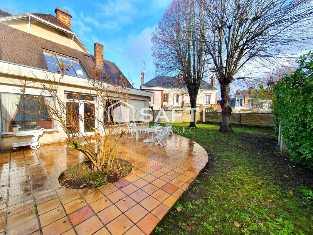 Photo 1 - Maison à FONTAINEBLEAU