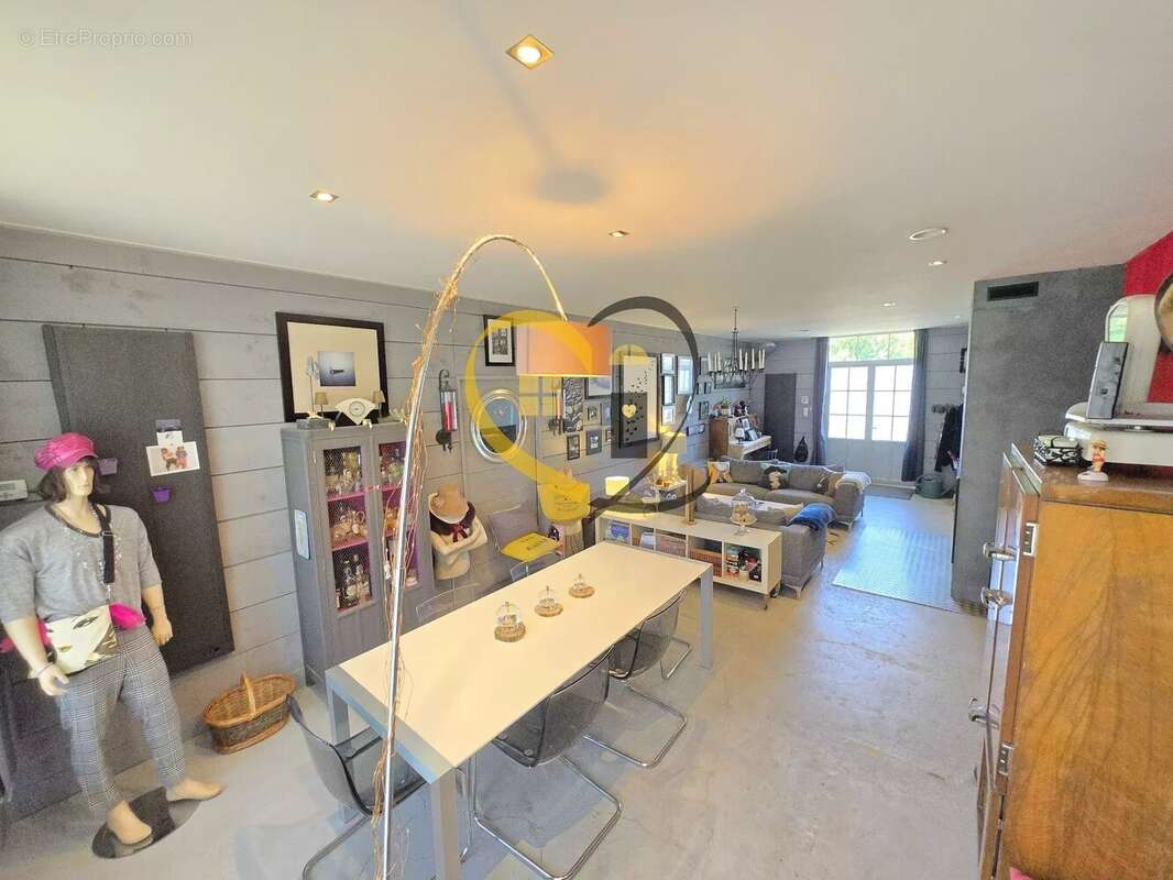 À vendre – Maison de village à Humbligny (18250) - photo 28