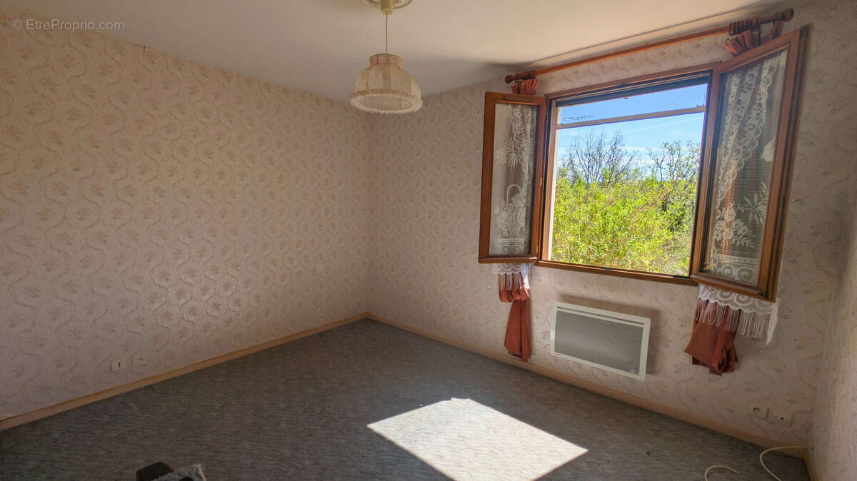 Maison sans vis-à-vis, au calme et avec terrain arboré - photo 7