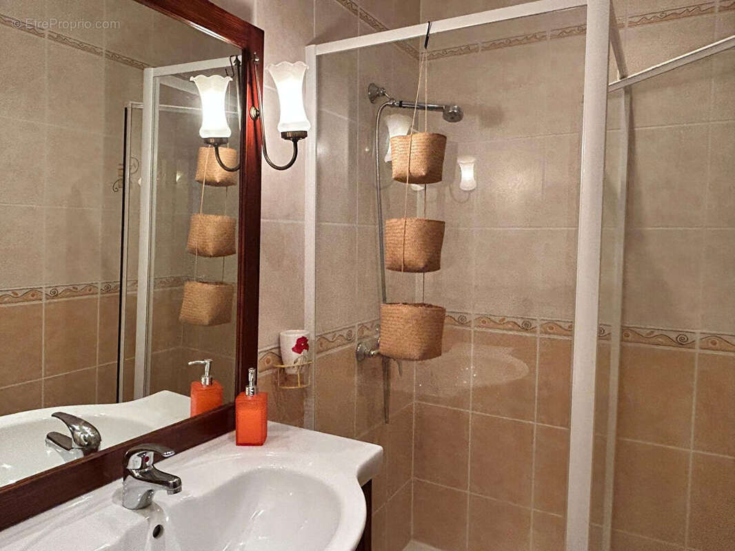 Maison à CAUNES-MINERVOIS