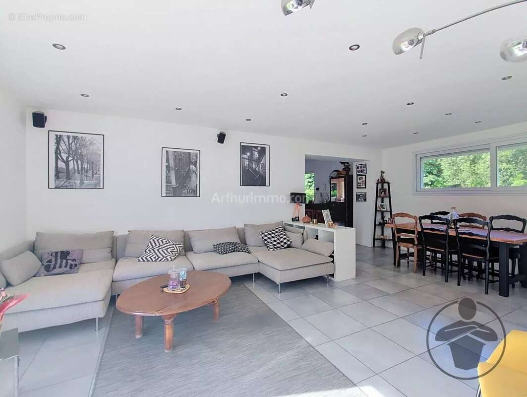 Vente Maison Saint-martin-d'ary(17270) 238 000ï¿œ - photo 4