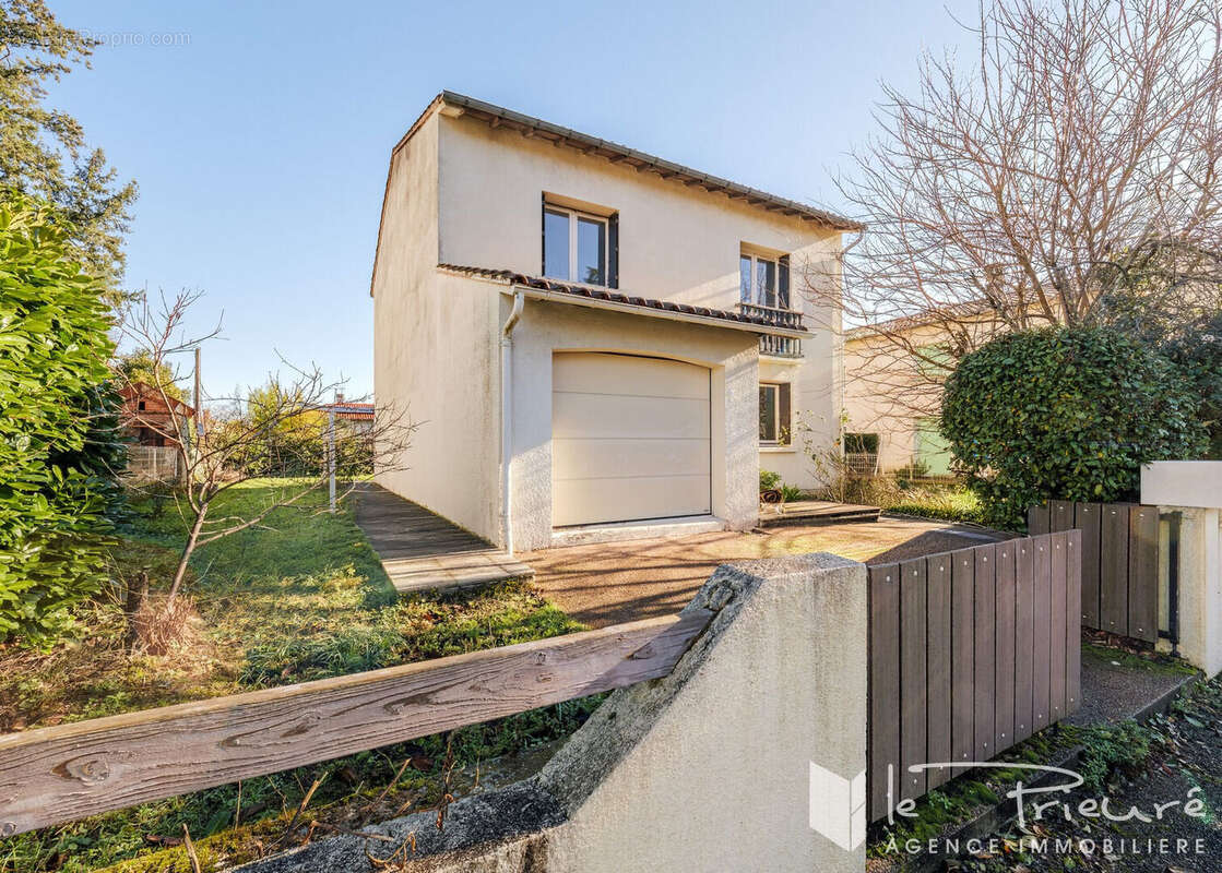 Maison individuelle avec jardin et fort potentiel dans le quartier recherché de la Maladrerie - photo 2