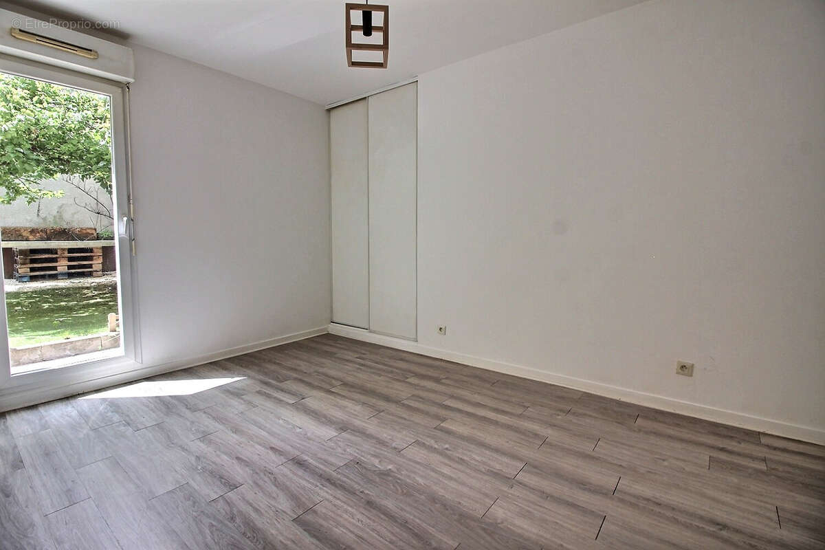 Appartement à SAINT-OUEN