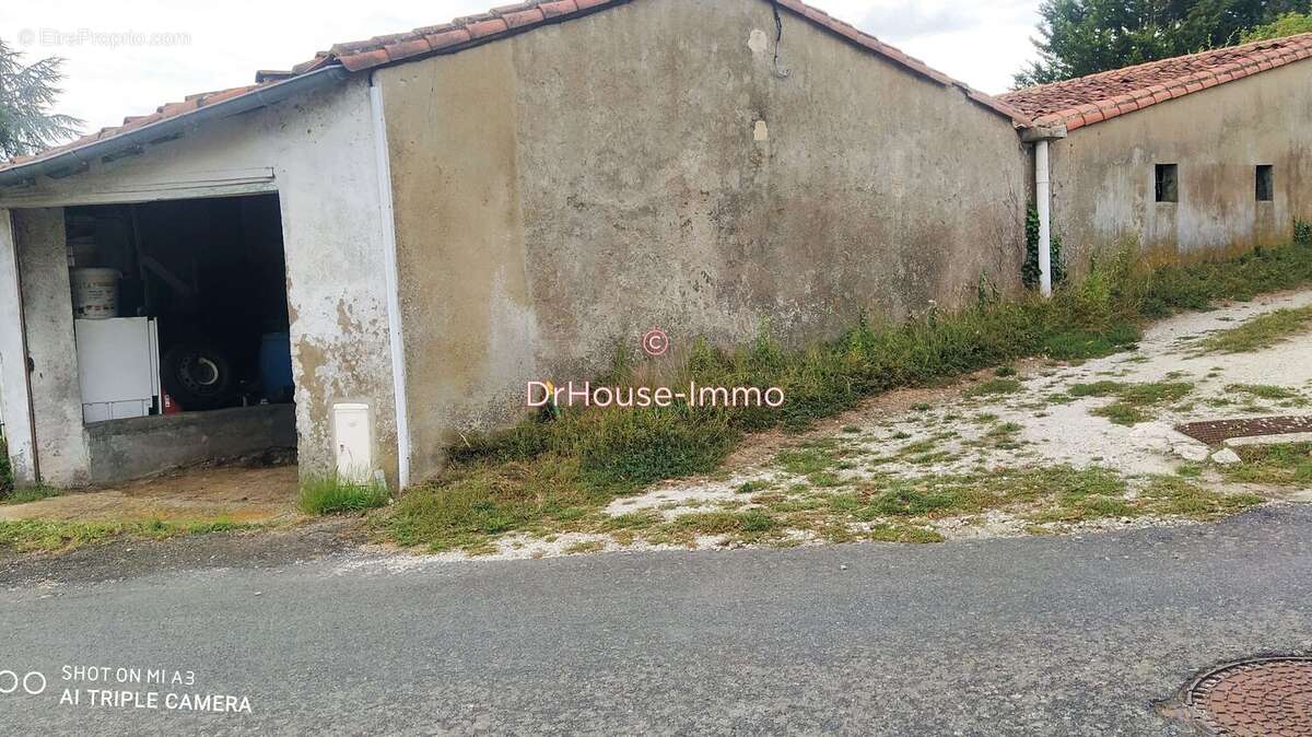 Maison 69 m² à Mouzillon  - photo 3