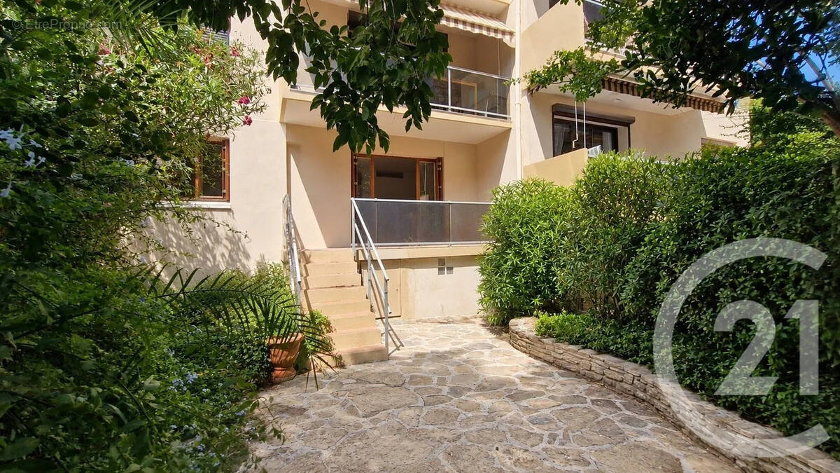 Appartement à LE LAVANDOU