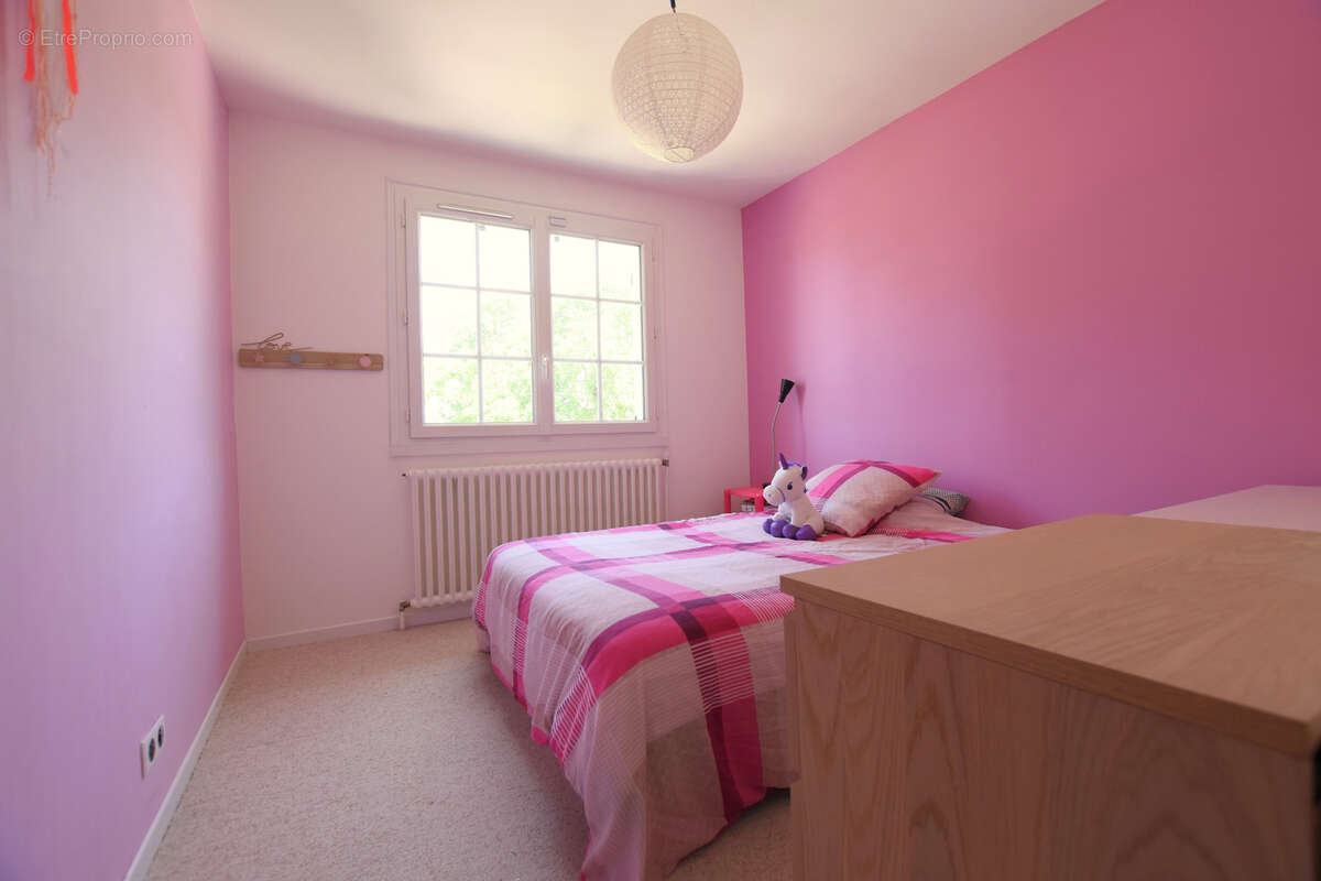 Maison à LES ESSARTS-LE-ROI