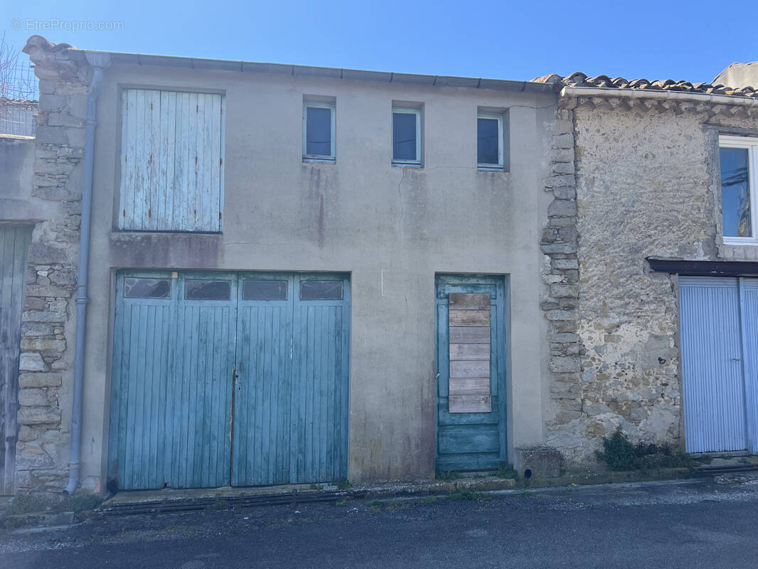 Maison à VILLESISCLE