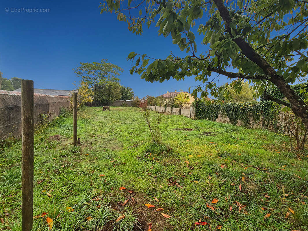 Maison à LA CHAUSSAIRE