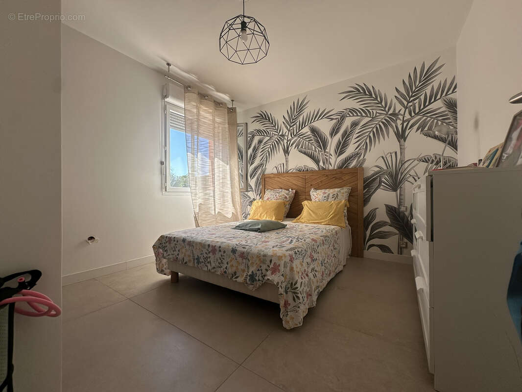 Appartement à PUGET-SUR-ARGENS
