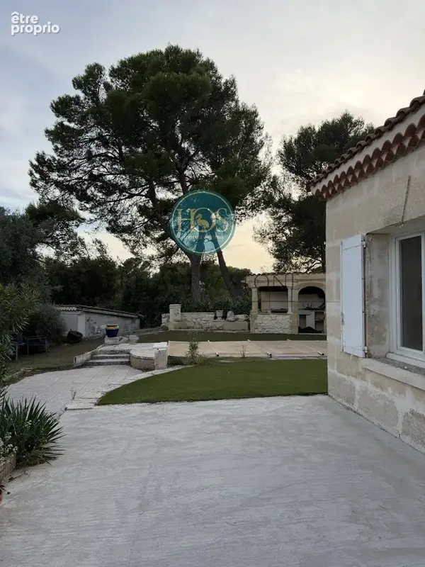 Bouc-bel-air   propriete de caractère a renover - photo 3