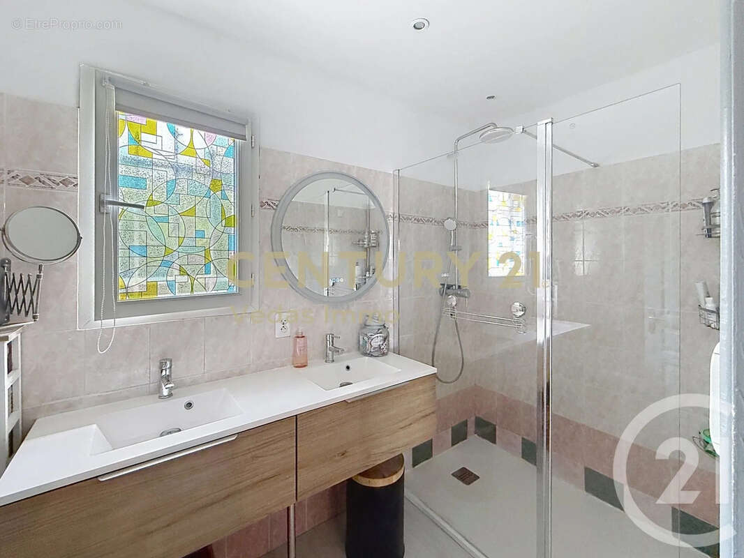 Maison 168 m² à Saint-Jean-De-Vedas  - photo 13