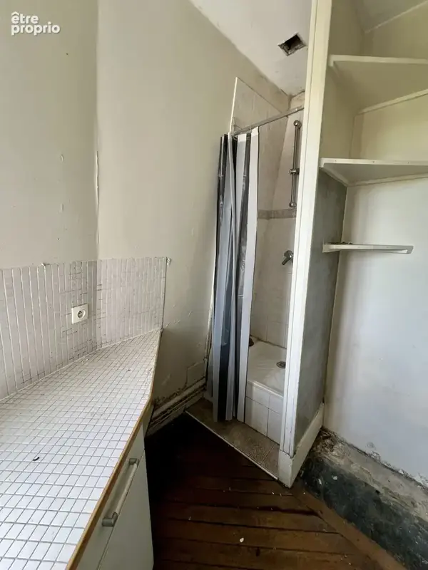 Studio 8,66 m2 vue dégagée Est - DEnfert Rochereau 75014 - photo 3