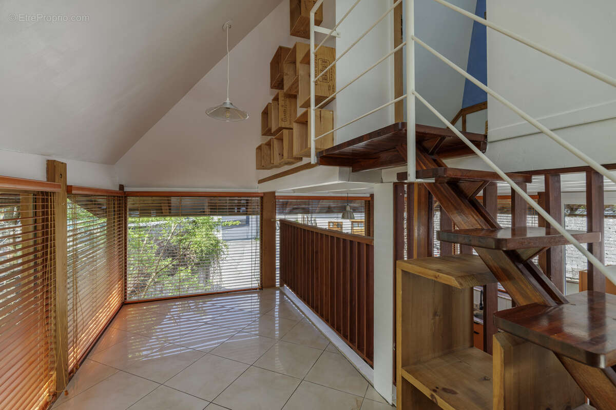 Coup de coeur assuré pour cette maison de village sur les dernières hauteurs de Poisy ! - photo 8