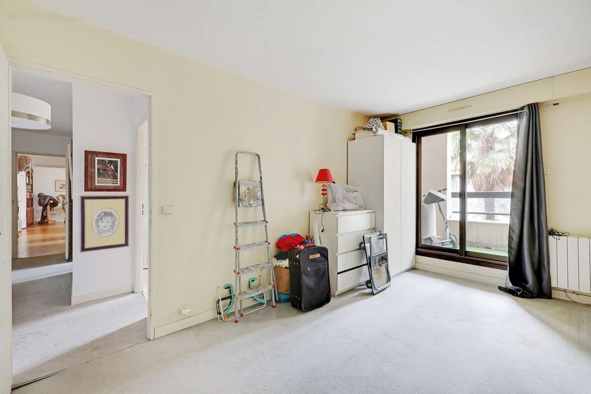 Appartement à LEVALLOIS-PERRET
