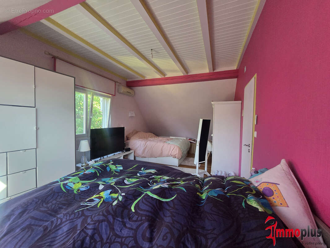 6 Pièces · 155 m2  -Rixheim 68170 · Quartier Centre-ville - Collines - photo 6