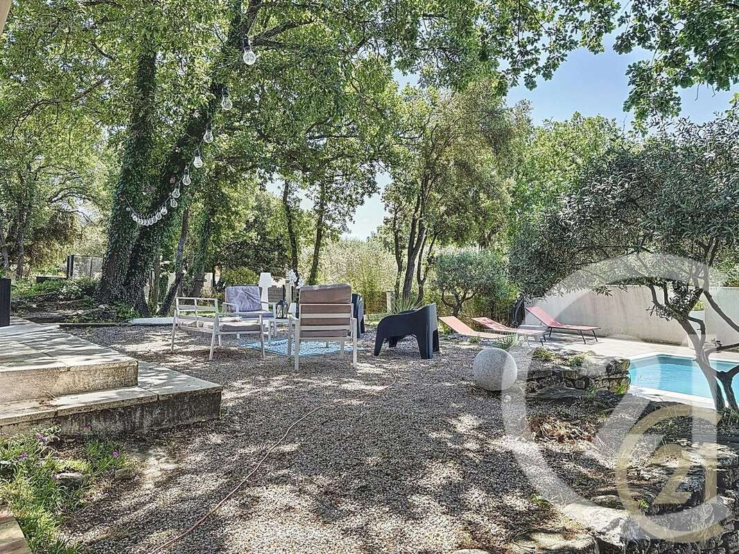 Maison à POURRIERES