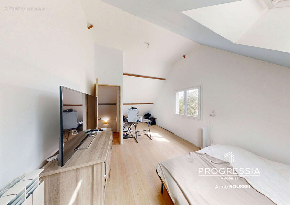 SAINT-SAUVEUR-D'EMALLEVILLE- Pavillon traditionnel avec sous-sol complet. - photo 9