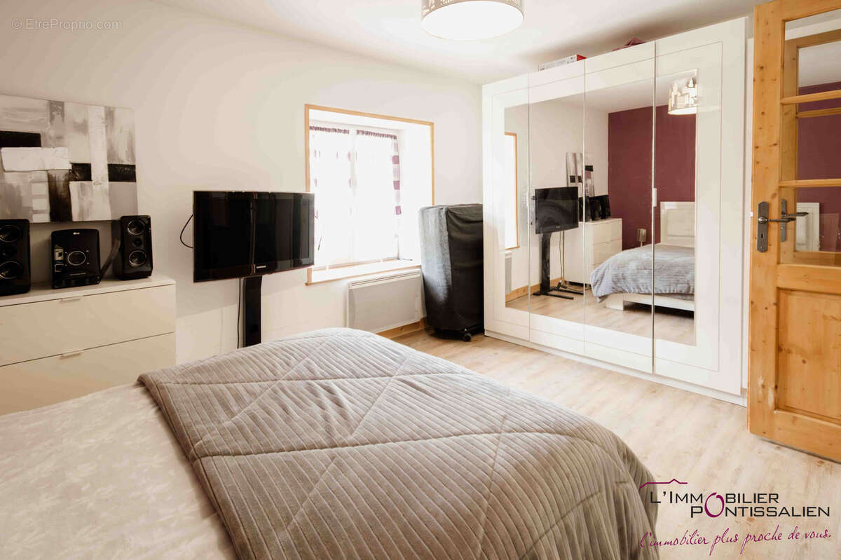 Appartement à JOUGNE