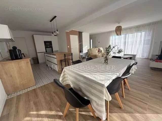 Maison à AIGUES-VIVES